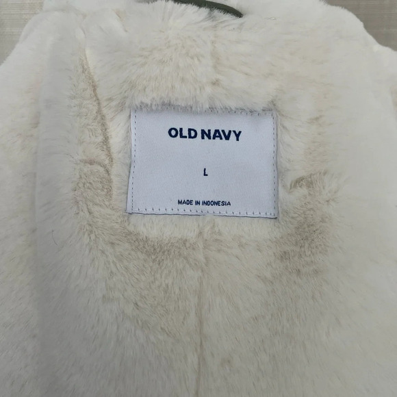 COPY - Women's Old Navy Faux Fur Lined Snow Jacket - Sz. L - Picture 3 of 8